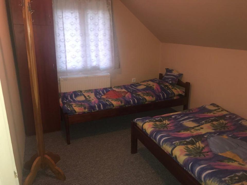 Pataki Kulcsoshaz Villa Izvoare  Buitenkant foto